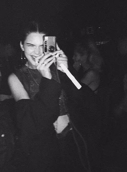 appareil photo argentique contax t2 kendall jenner